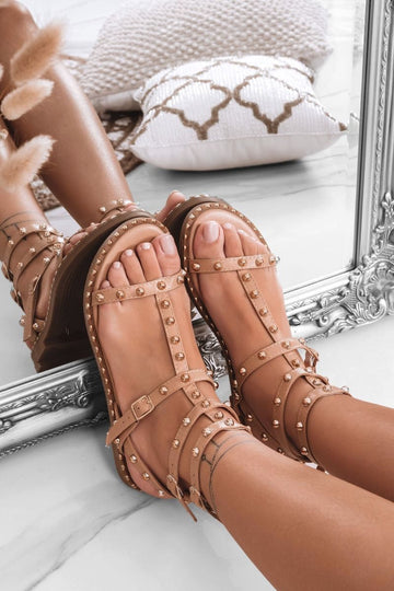 Beige flat sandals with gold sphere studs