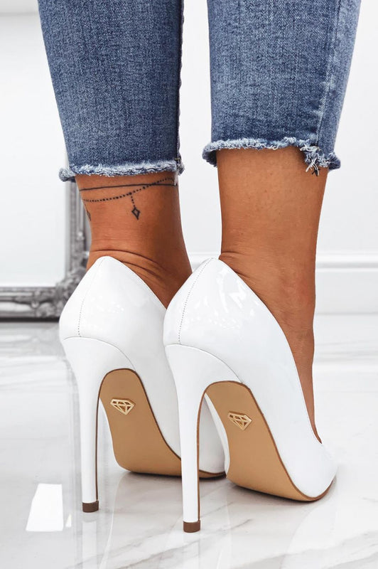 White patent leather pumps with high heel