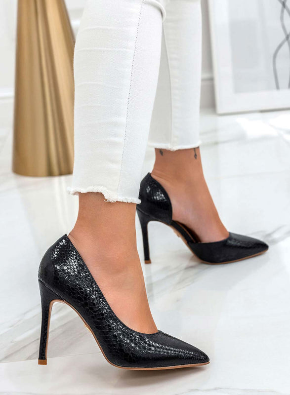 AURORA - Zapatos de salón negros efecto pitón Alexoo con apertura lateral y tacón alto