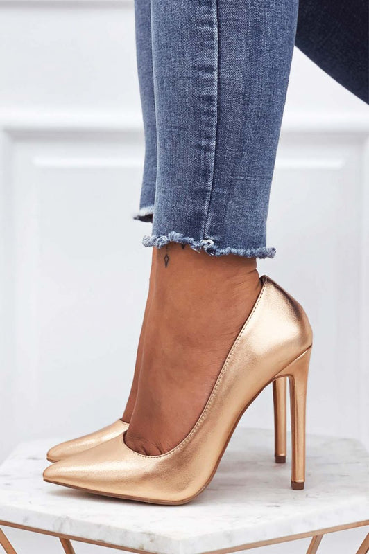 Metallic rose gold pumps with high heel