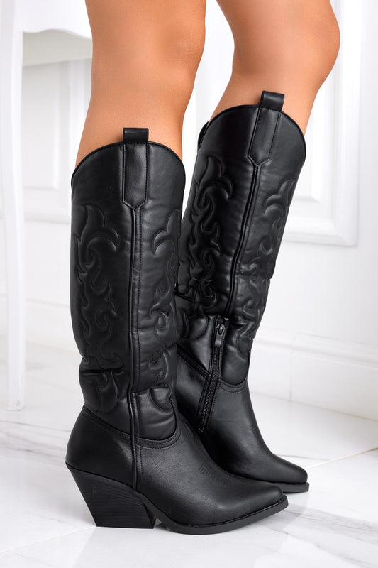 Stivali neri camperos ricamati