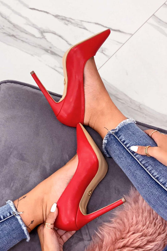 Red faux leather pumps with high heel