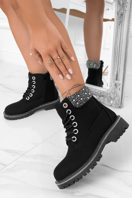 Bottines noires style rangers avec strass sur le bord