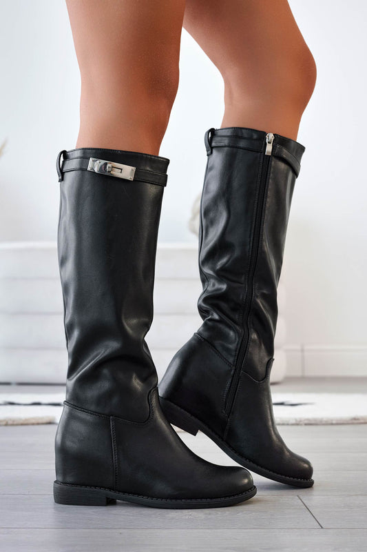 Bottes noires avec semelle compensée intérieure et boucle