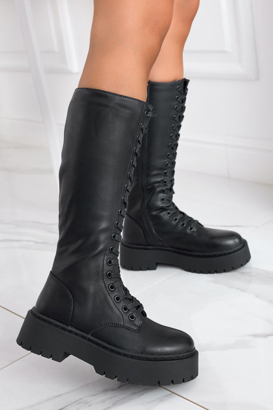 Bottes noires à lacets style militaire