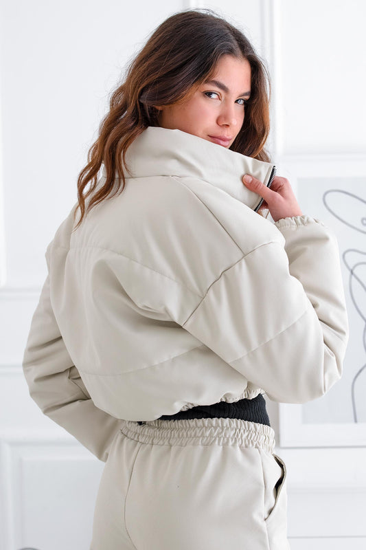 Giacca beige corta in similpelle