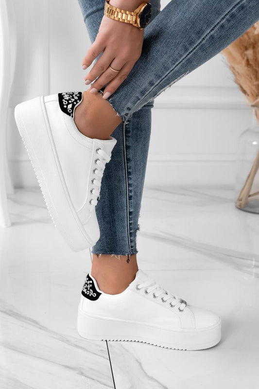 CARRY - White sneakers with silver details and black back with stones