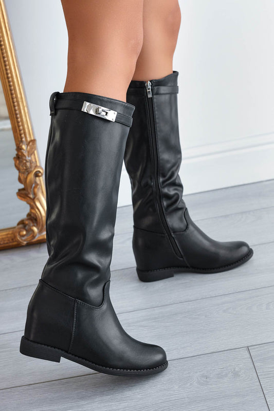 Bottes noires avec semelle compensée intérieure et boucle