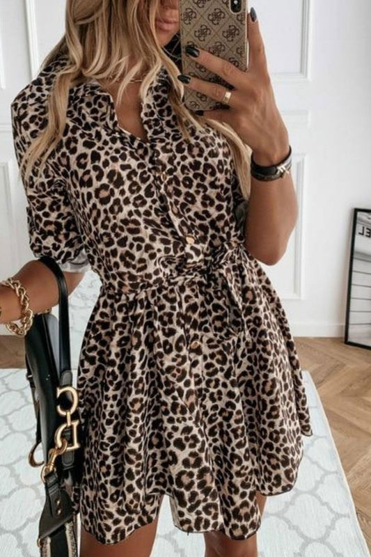 Vestido camisero con estampado de leopardo