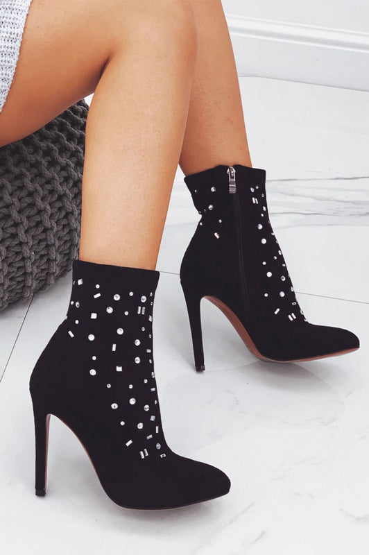 Stivaletti neri con tacco alto e strass