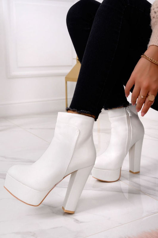 FELICIA - White ankle boots in faux leather with high heel