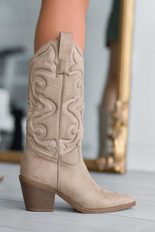 Stivaletti beige camperos con tacco comodo