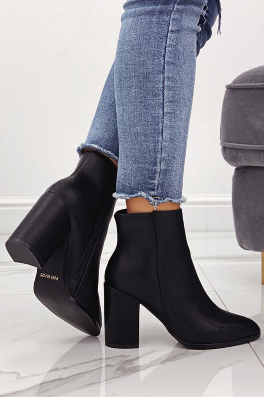 Black ankle boots in faux leather with comfortable heel
