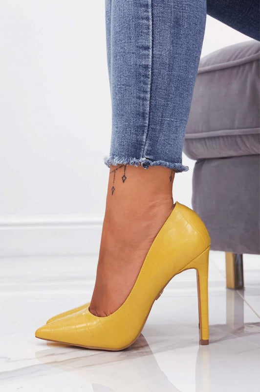 Yellow faux crocodile leather pumps with high heel