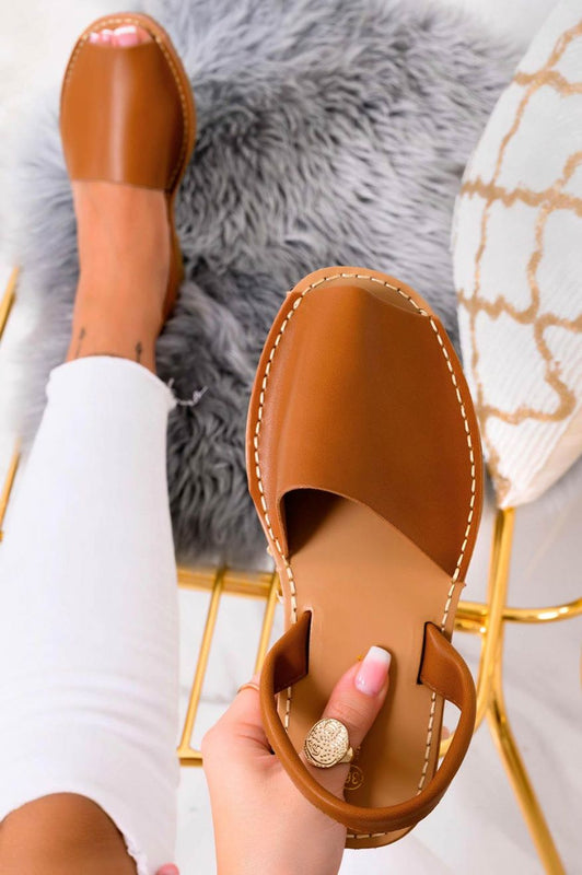 Camel Minorcan sandals in faux leather