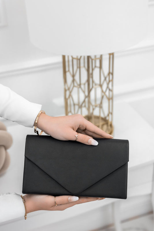 Pochette noire en simili cuir B205