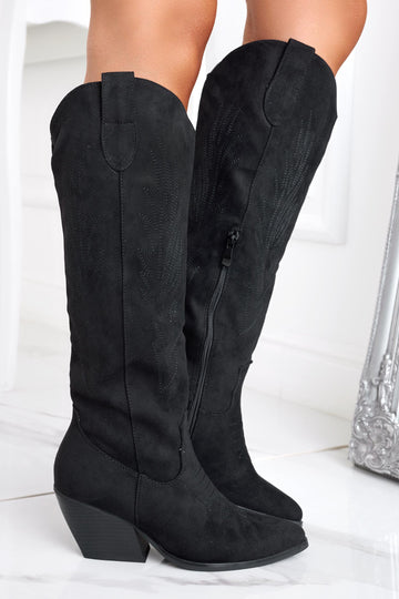 Botas camperas negras de ante estilo tejano