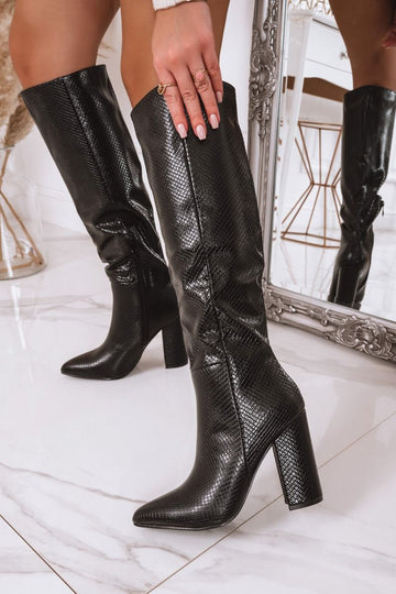 Mid-calf boots in faux snake with 11 cm heel Pink